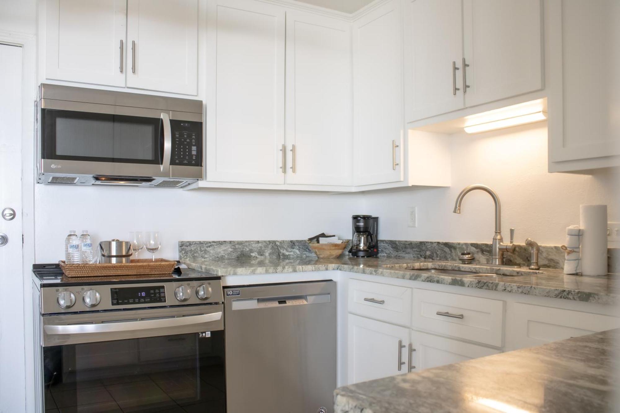 Islander East Condominiums Galveston Room photo